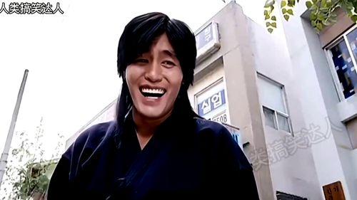 晒麦子洒水车搞笑视频,晒麦子洒水车搞笑视频大盘点